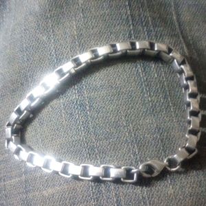 Stainless steel chain bracelet